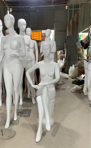 Ngồi nữ G3